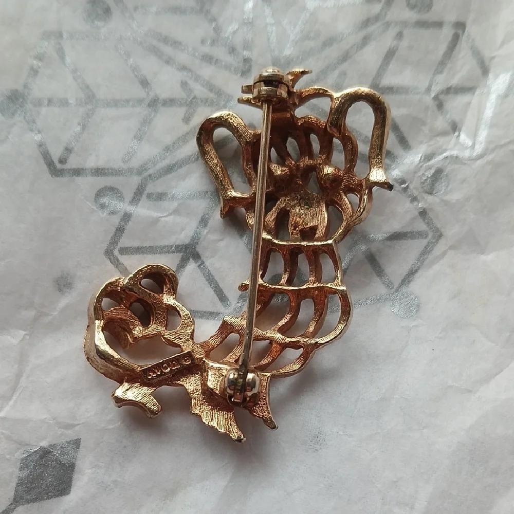 🍊3/$15🍊 Avon Dog Brooch Pin